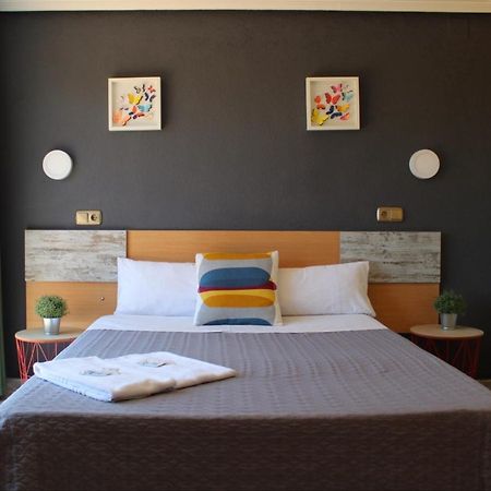 Hotel Rodsan Suizo Castelldefels Eksteriør billede
