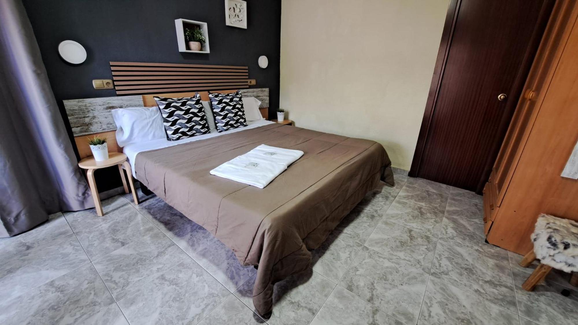Hotel Rodsan Suizo Castelldefels Eksteriør billede